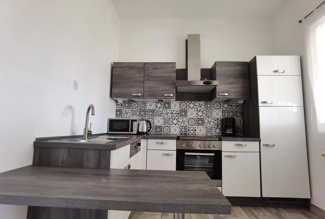 Apartments Jasna Privlaka
