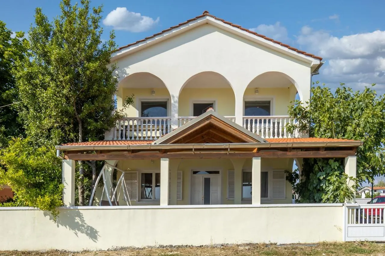 Apartments Jasna Privlaka
