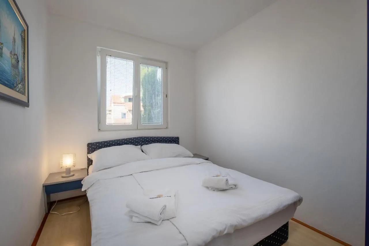 Apartments Jasna Privlaka