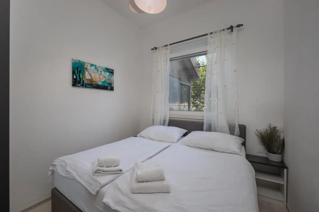 Apartments Jasna Privlaka